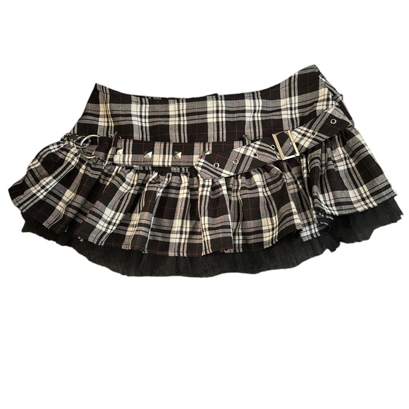 Hell Bunny Dresses & Skirts - Y2K vintage Hell Bunny hand cuff ultra mini skirt